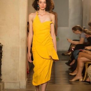 NEW WITH TAGS - JACQUEMUS yellow dress sz 34